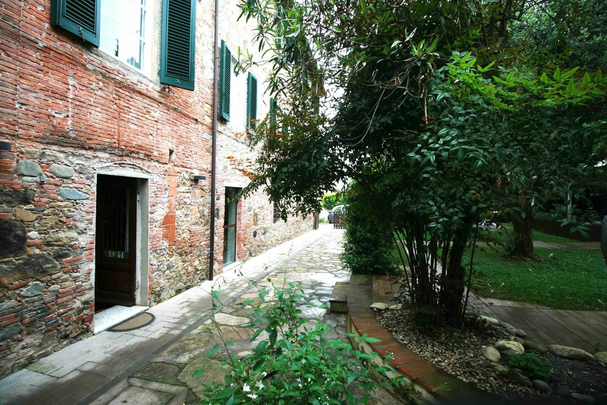 Locanda Del Pesce Briaco, B&B Lucca Bagian luar foto